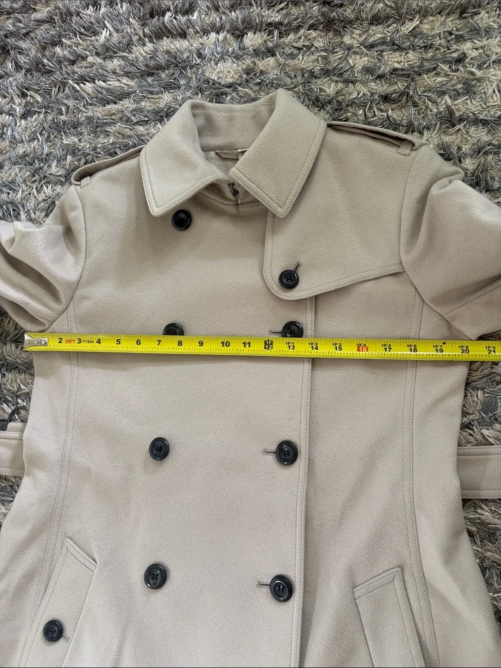 Burberry Light Beige Double-Breasted Trench Coat with Belt, Wool & Cashmere US10 - Picture 6 of 16